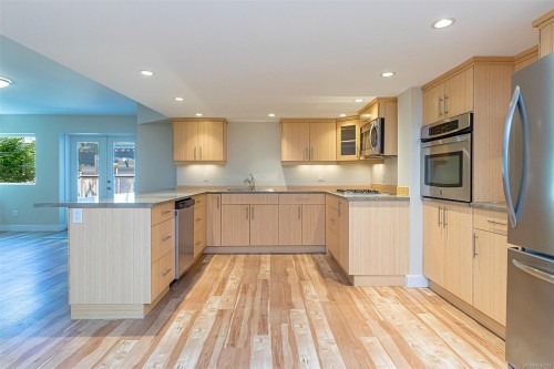 1 Briar Pl, Victoria, BC 