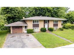 125 Massey AVE  Moncton, NB E1A 3E6