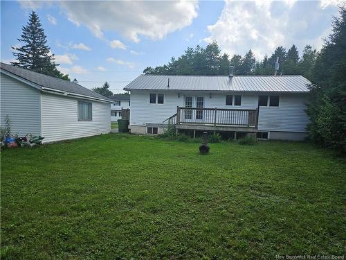 4 Hollybrook St, Fredericton, NB 