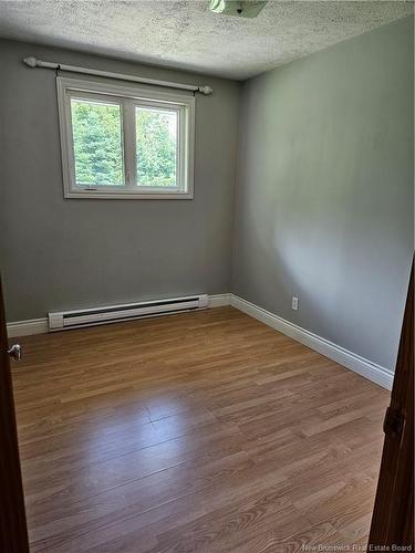 4 Hollybrook St, Fredericton, NB 
