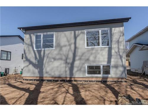 220 Gould, Dieppe, NB 