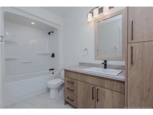 220 Gould, Dieppe, NB 