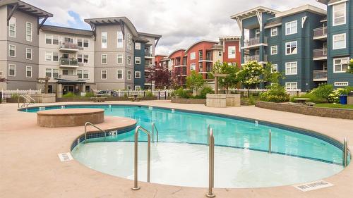 404-571 Yates Road, Kelowna, BC 