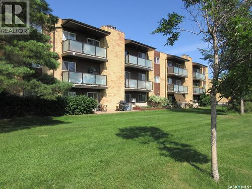 312 423 Tait COURT  Saskatoon, SK S7H 5L3