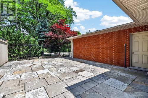 2233 Oneida Crescent, Mississauga, ON 