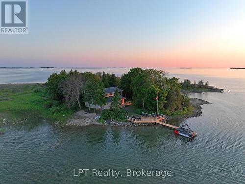 25 DOCK ROAD  South Bruce Peninsula, ON N0H 2T0