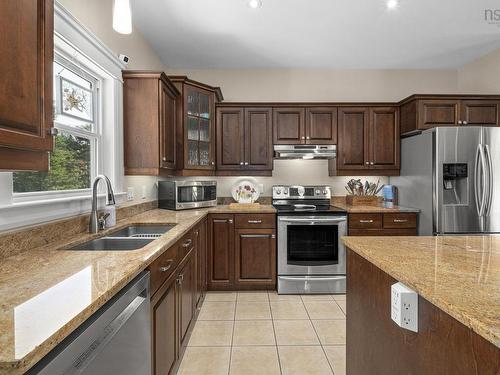 614 Piggott Avenue, Fall River, NS 