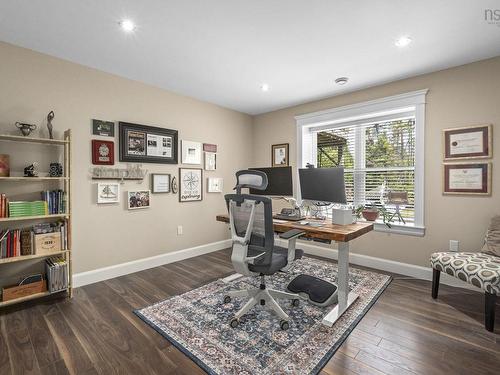 614 Piggott Avenue, Fall River, NS 
