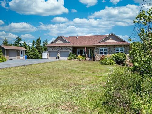 614 Piggott Avenue, Fall River, NS 