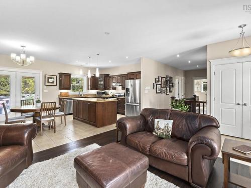 614 Piggott Avenue, Fall River, NS 
