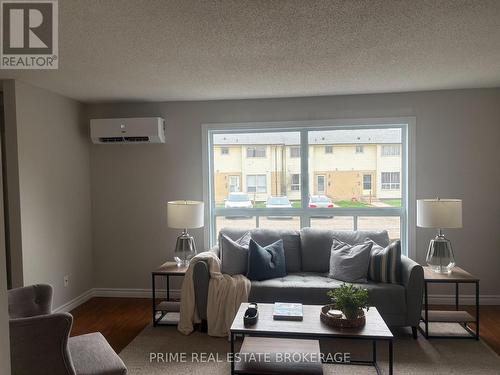 Heat and AC unit on Main Level - 67 - 135 Belmont Drive, London South (South O), ON 