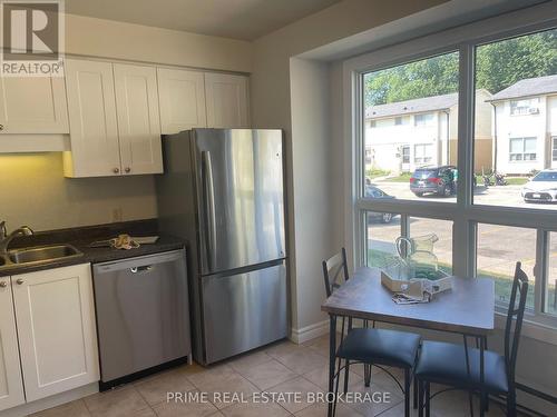 White Kitchen with Appliances - 67 - 135 Belmont Drive, London South (South O), ON 