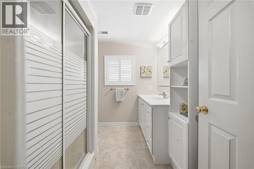 38 Olivetree Road, Brantford, ON 