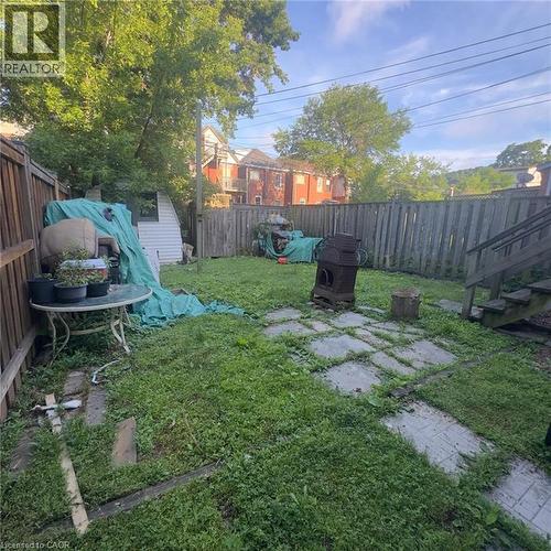 33 Cedar Avenue, Hamilton, ON - Outdoor