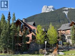5102, 101E Stewart Creek Landing  Canmore, AB T1W 0E3