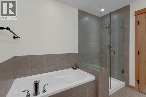5102, 101E Stewart Creek Landing, Canmore, AB 