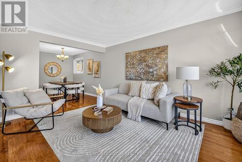 1016 East Avenue, Mississauga, ON 