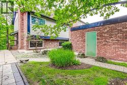 1580 KERNS Road Unit# 1  Burlington, ON L7P 3A7