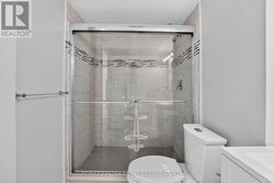 Lots of Shower Space - 