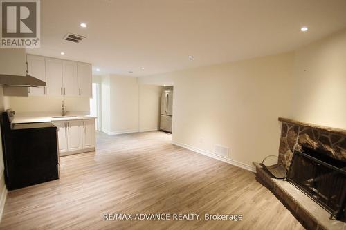 LOWER - 33 CARLUKE CRESCENT , Toronto, Ontario M2L 2H7 5