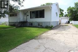 537 4th STREET W Shaunavon, SK S0N 2M0