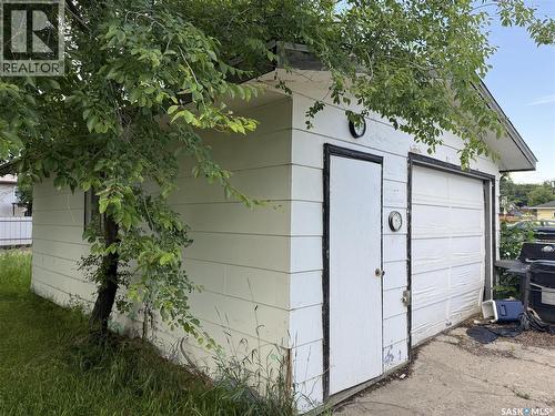 537 4Th Street W, Shaunavon, SK 