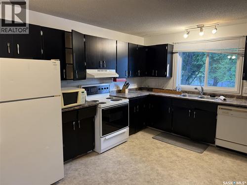 537 4Th Street W, Shaunavon, SK 