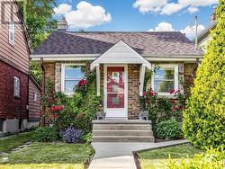 14 BEACHDALE AVENUE Toronto, ON M1N 1V8