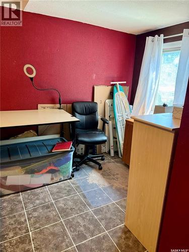 930 Vaughan Street, Moose Jaw, SK 