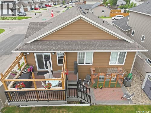 303 East Hampton Boulevard E, Saskatoon, SK 