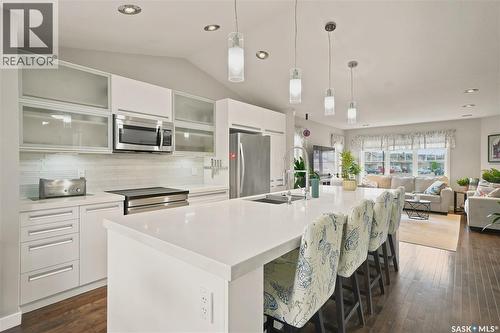 303 East Hampton Boulevard E, Saskatoon, SK 