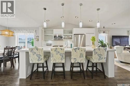 303 East Hampton Boulevard E, Saskatoon, SK 