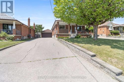 30 Forthbridge Crescent, Toronto, ON 