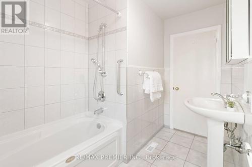 30 Forthbridge Crescent, Toronto, ON 