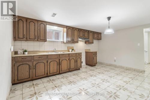 30 Forthbridge Crescent, Toronto, ON 