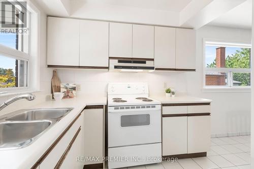 30 Forthbridge Crescent, Toronto, ON 