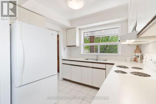 30 Forthbridge Crescent, Toronto, ON 