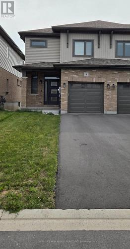 9 OTONABEE STREET , Belleville, Ontario K8N 0T3 1
