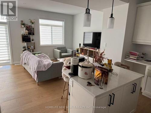 9 OTONABEE STREET , Belleville, Ontario K8N 0T3 2