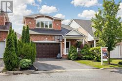 14 KERR LANE  Aurora, ON L4G 0E5