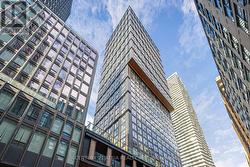 P2 #17 - 82 DALHOUSIE STREET Toronto, ON M5B 0C5