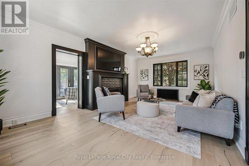 87 University Avenue W, Guelph (Dovercliffe Park/Old University), ON 