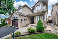 72 LOCKWOOD ROAD Brampton, ON L6Y 5C6