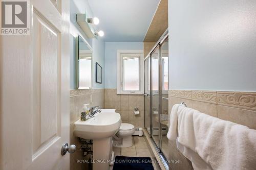 5 Boreal Road, Toronto, ON - Indoor Photo Showing Bathroom