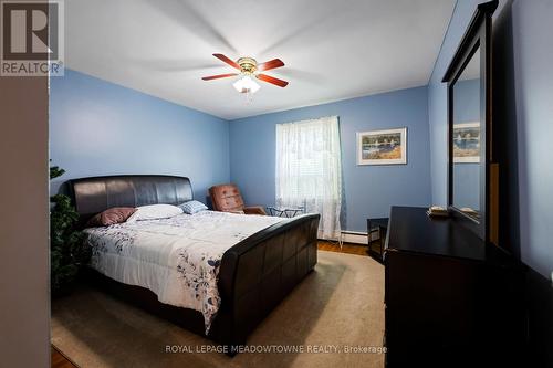 5 Boreal Road, Toronto, ON - Indoor Photo Showing Bedroom