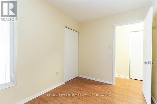 16 Garrow Drive, Hamilton, ON 