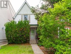 269 WINDERMERE AVENUE Toronto, ON M6S 3K4