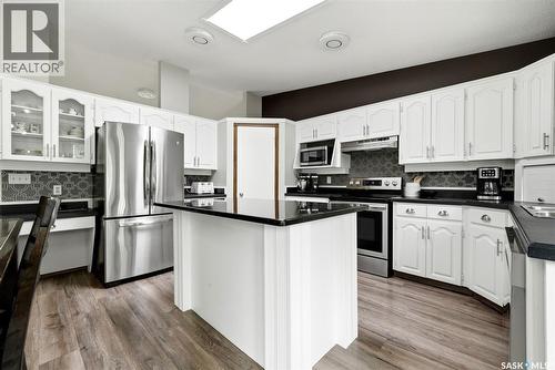 5414 Ballantine Court, Regina, SK 