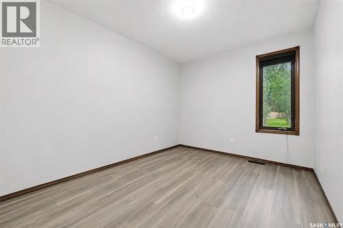 5414 Ballantine Court, Regina, SK 