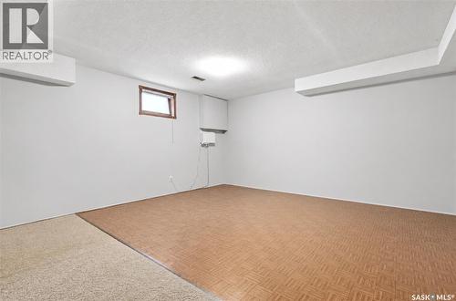 5414 Ballantine Court, Regina, SK 